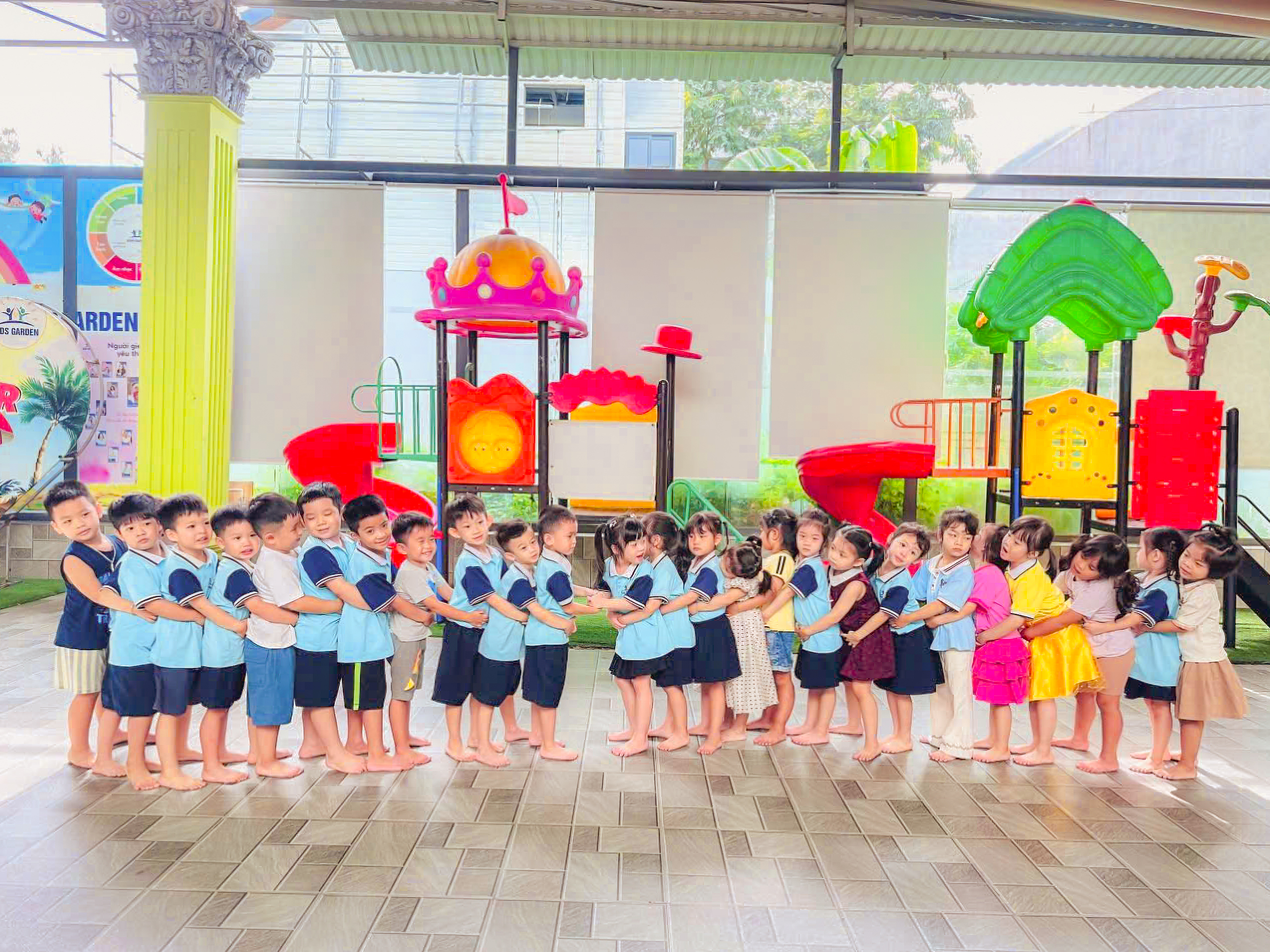 Phụ huynh bé An